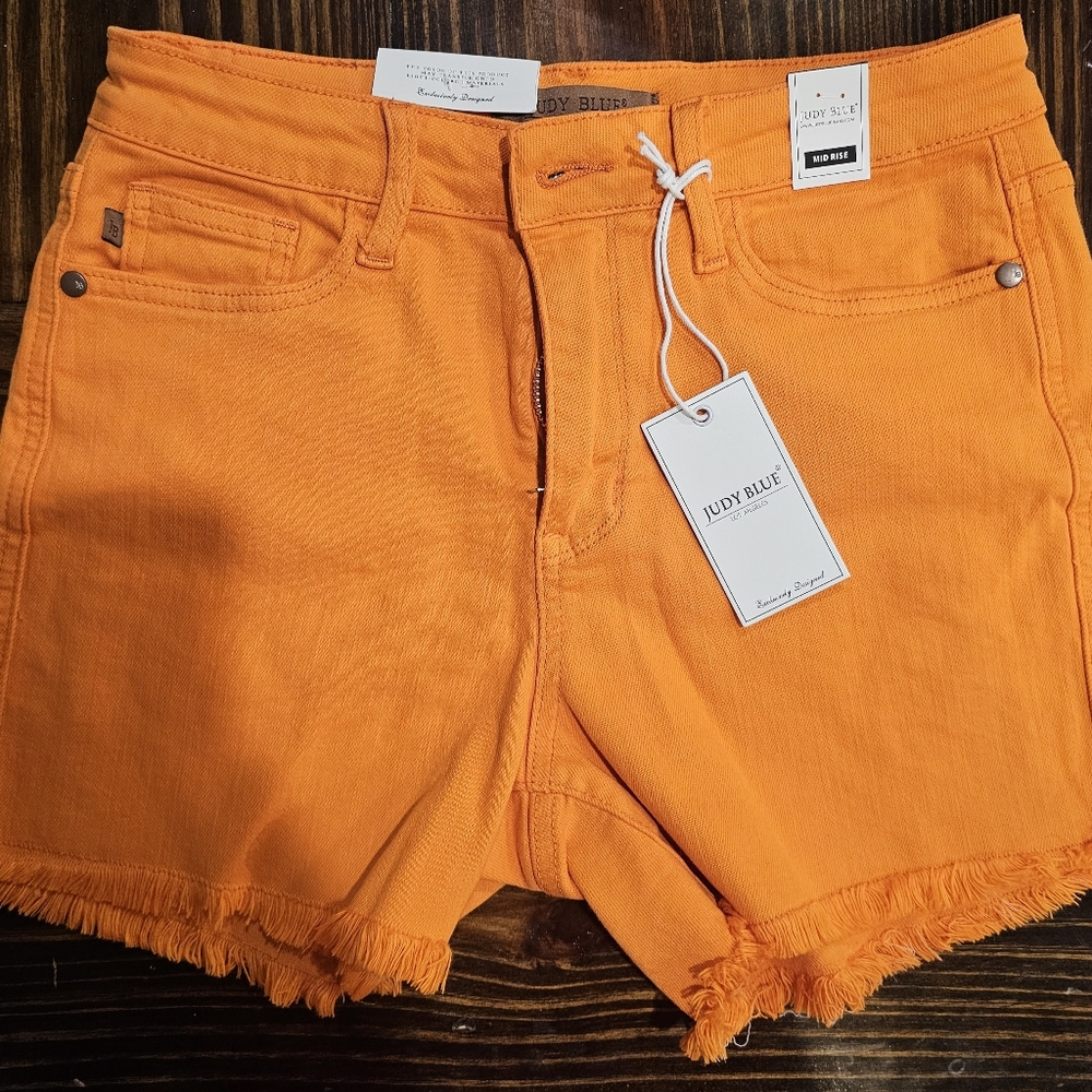 Judy Blue M Shorts NWT